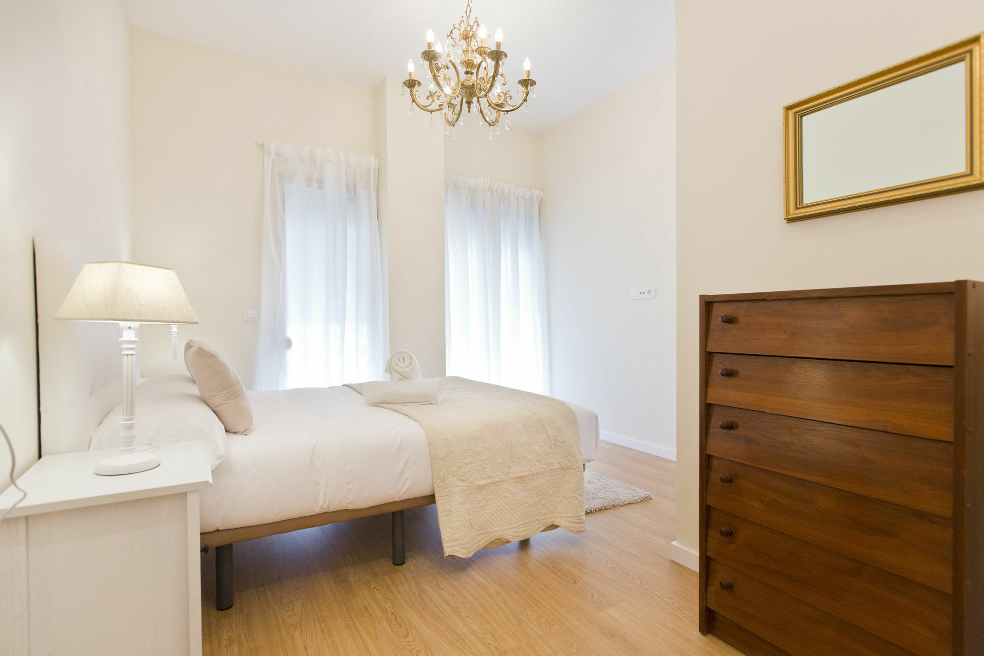 Total Valencia White Apartment Екстериор снимка